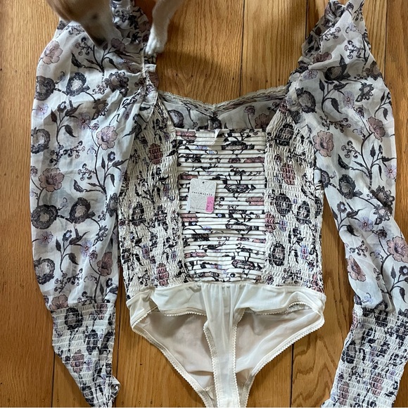 NWT Free People Bridgerton Brunch Date Ivory
Combo Bodysuit - Picture 9 of 11